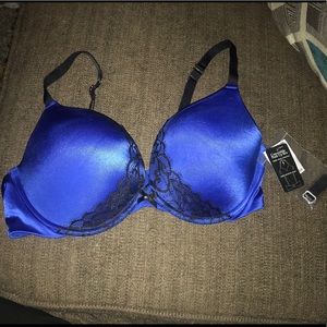 Fredericks of Hollywood Bra
